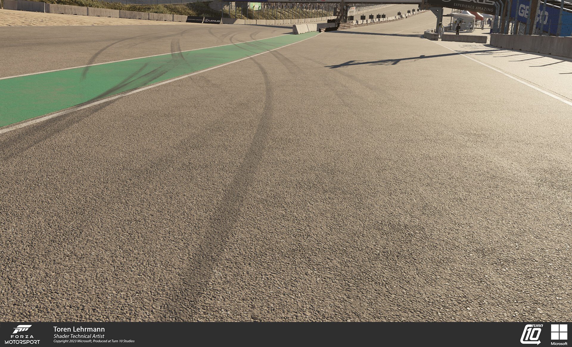 Forza Motorsport - Materials: Asphalt variation in context (shown here on Laguna Seca)